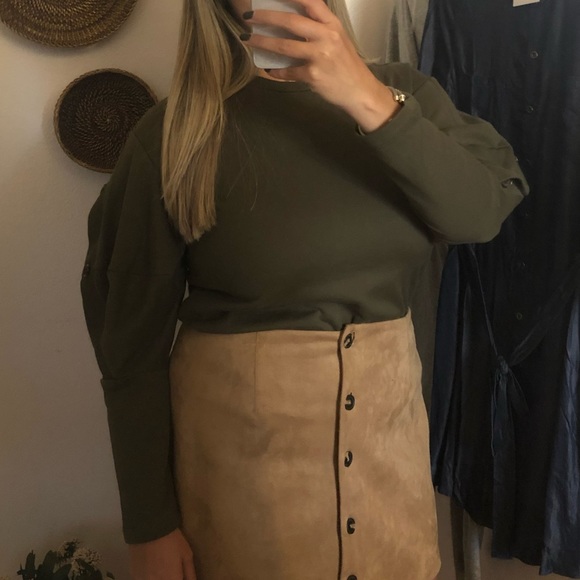 Ella Sweatshirt - Picture 2 of 2